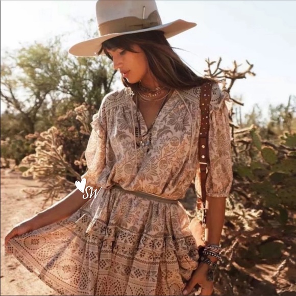 Boho 60’s Floral Gypsy Print Ruffle Dress Tan Nude - Picture 3 of 16